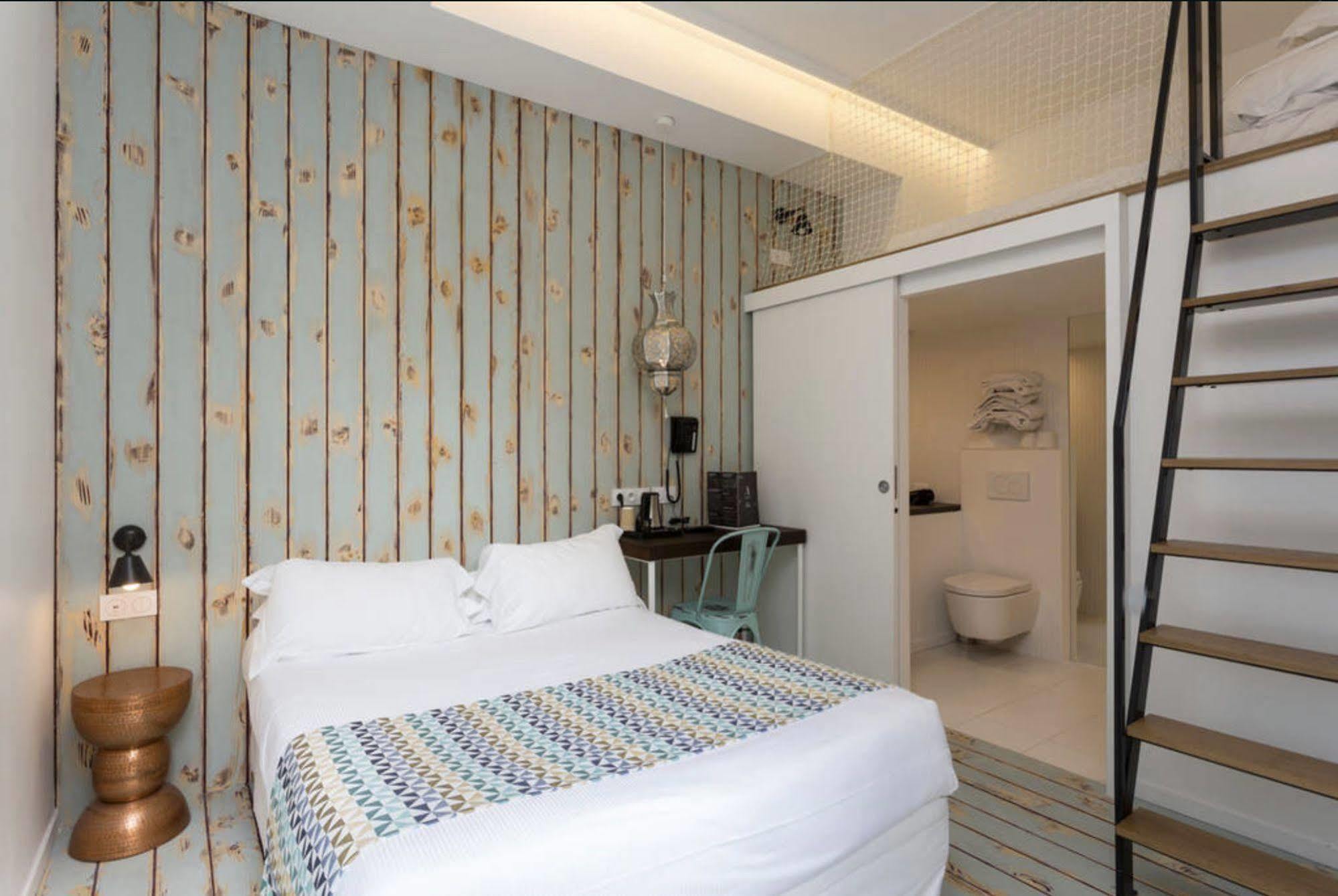 Atypik 3* Clichy